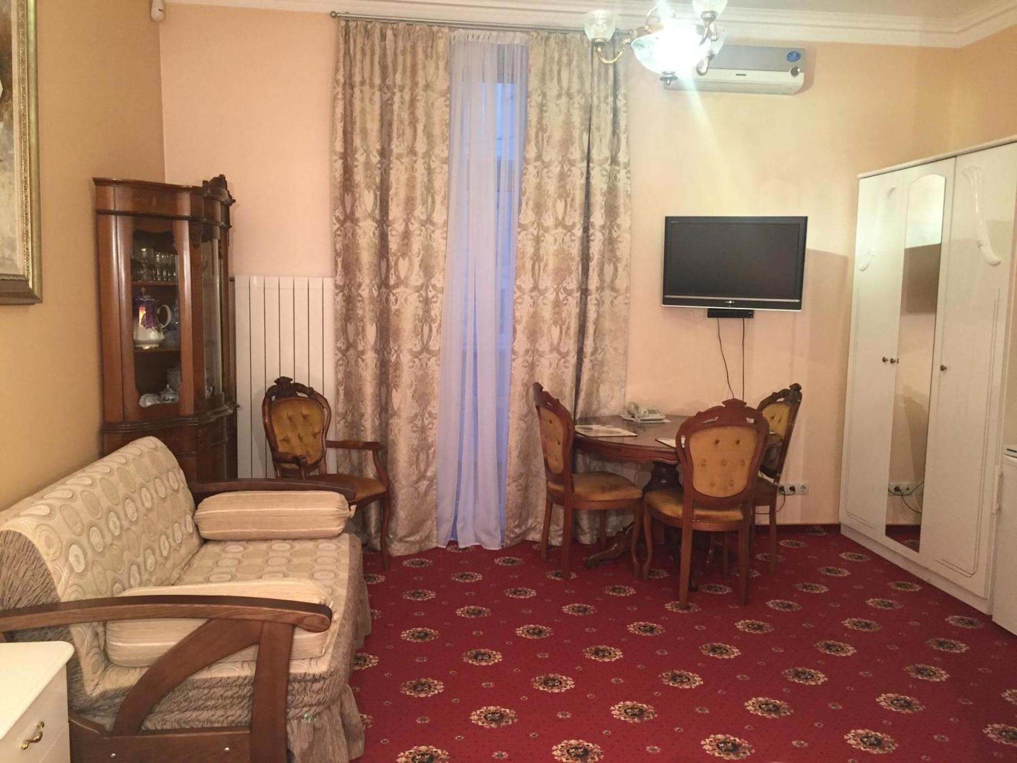 Nelly Apart Kiev Quarto foto